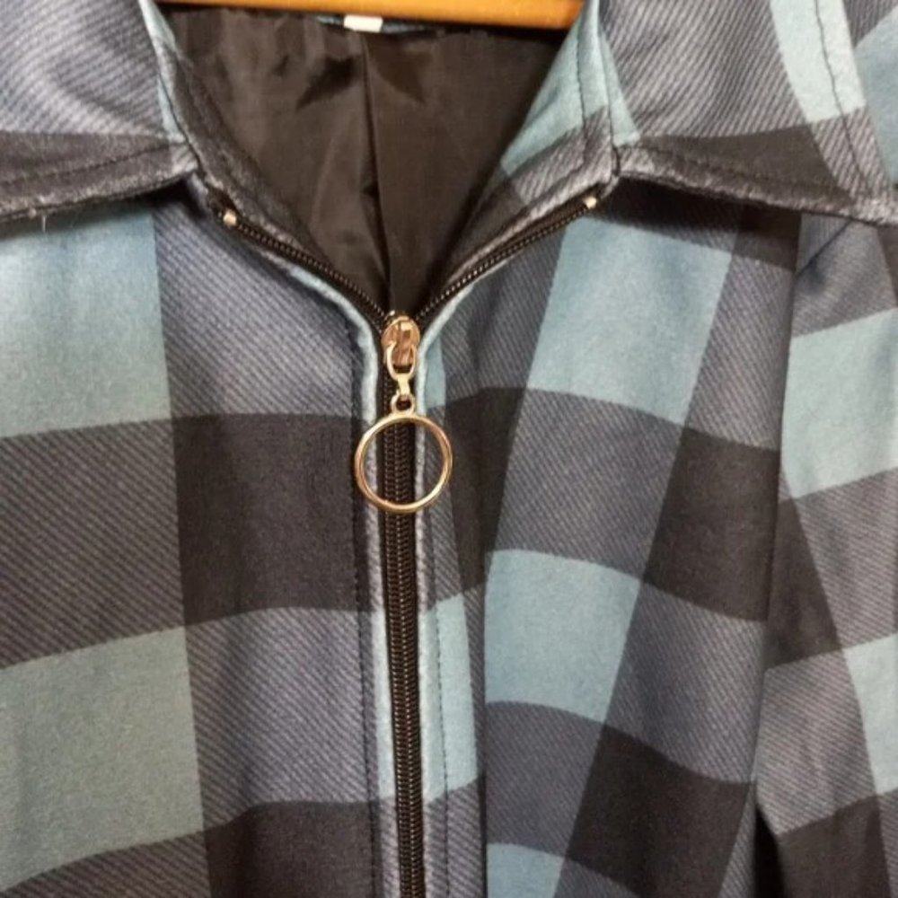 PLUS SIZE xxl Blue & Black, Plaid, zip up pocket lined jacket - Picture 4 of 4